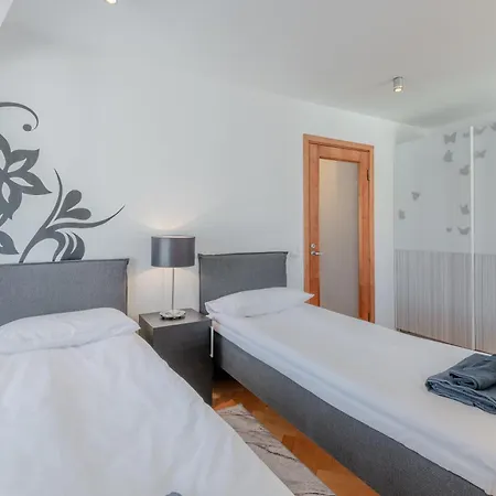 Airhome - Library Apartman Tallinn